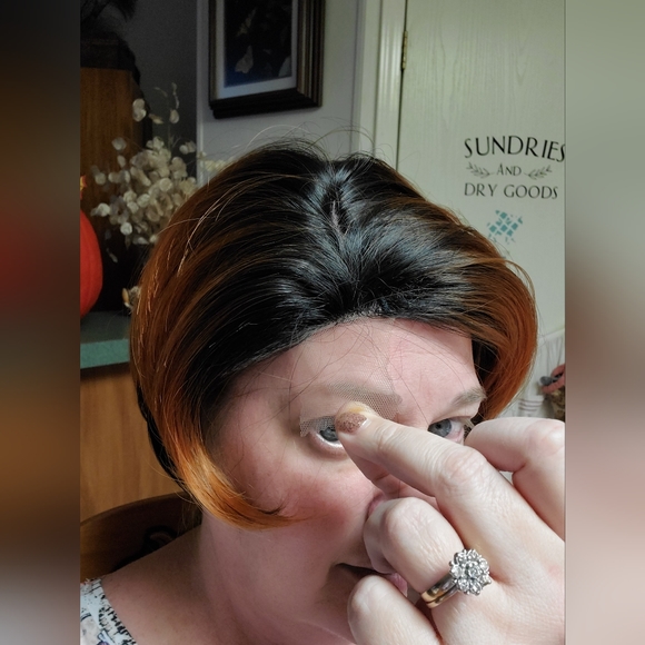 Short Bob Pixie Cut  ombre golden top to black wig 10" Synthetic - Picture 7 of 16